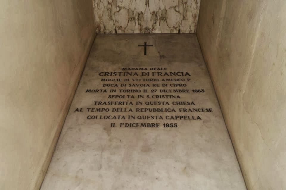 Tomba di Maria Cristina nella Chiesa di Santa Teresa